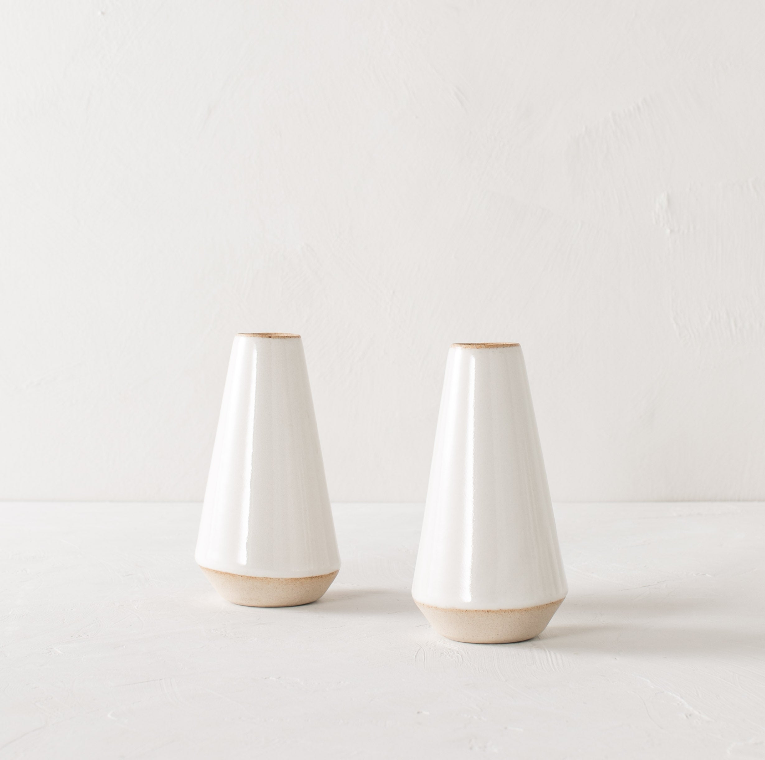 Minimal Bud Vase No. 2 | Stoneware